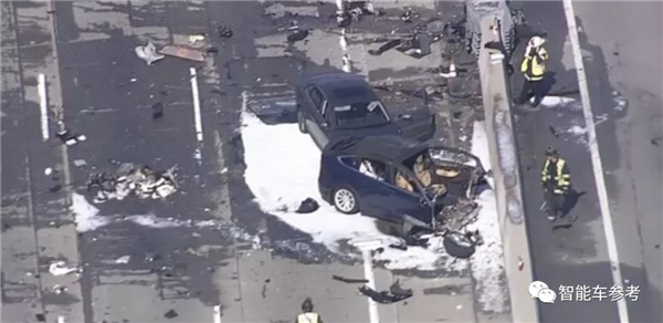 苹果联合创始人：想死就买特斯拉