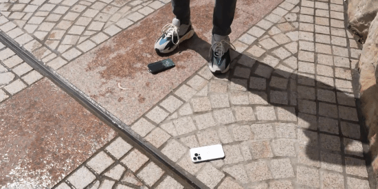 iPhone 15 Pro全球首次跌落测试:钛金属似乎没有想象那么好