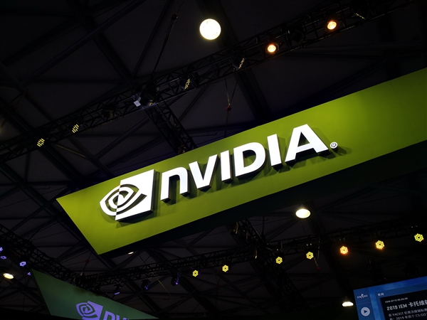 打压华为!NVIDIA官方:中国特供H20计算卡没砍单 卖的好着呢