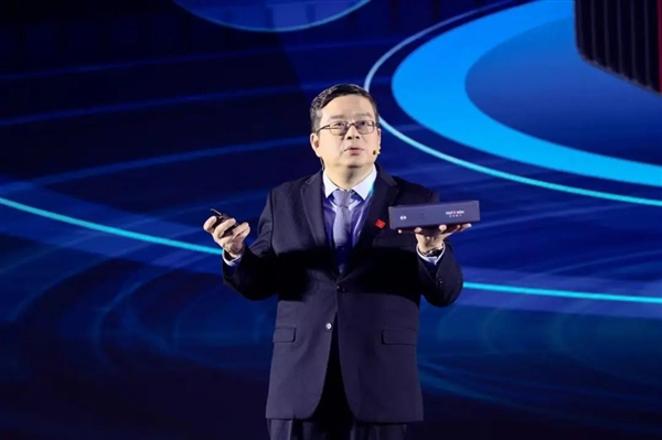 国产自主14nm工艺!云天励飞发布深目AI模盒:比GPU便宜90%