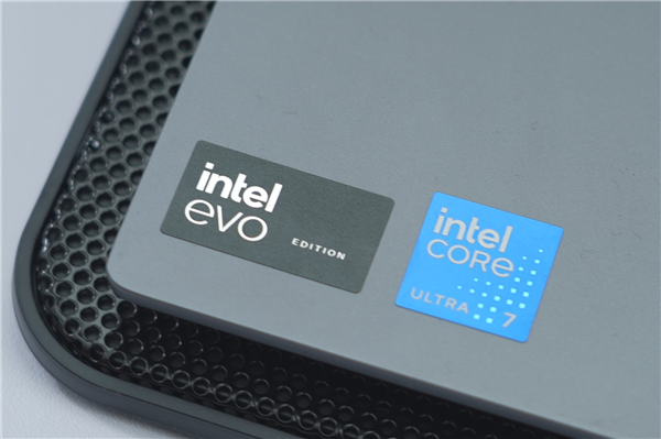 第二代酷睿Ultra 5 234V第一次露面!超线程真的飞了